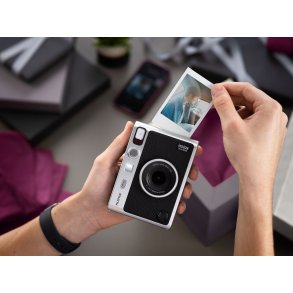 FUJI INSTAX MINI EVO